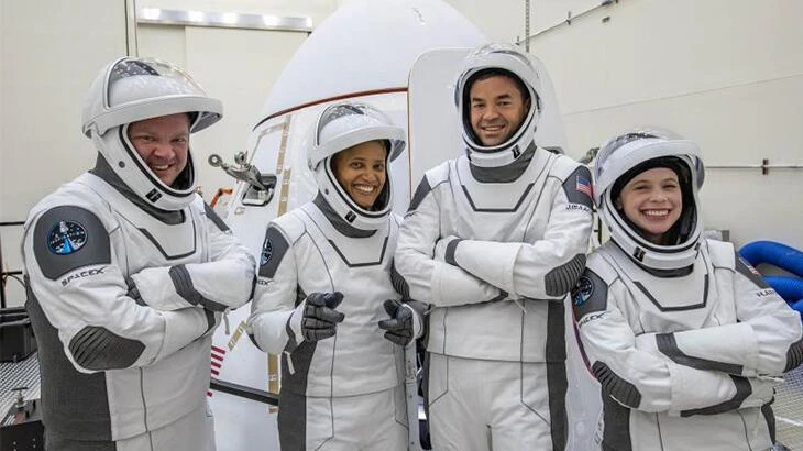 Uzay turistleri 3 günlük seyahat için gün sayıyor